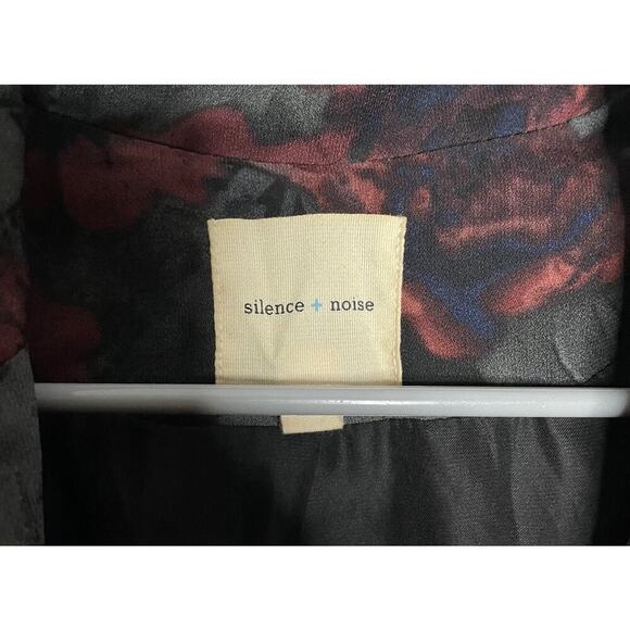 URBAN OUTFITTERS SILENCE + NOISE dark floral blazer S dark academia whimsigoth - Picture 4 of 4